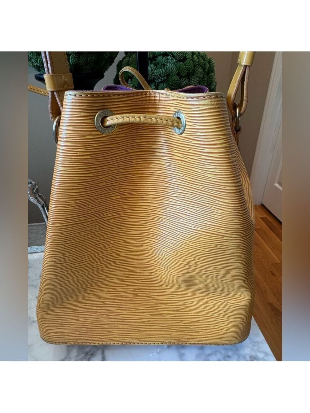 Louis Vuitton - Authentic - Yellow Epi Petite Noe w/purple interior - EUC AR0934 - Picture 3 of 14